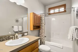 11104 Desert Sky Loop, Redmond, OR 97756 - Photo 20