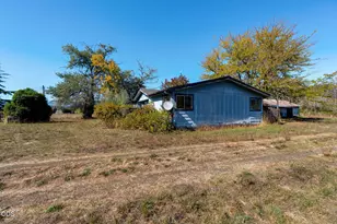 5961 Lookingglass Rd, Roseburg, OR 97471 - Photo 16