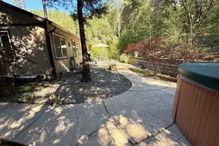 259 Borica Dr, Selma, OR 97538 - Photo 18