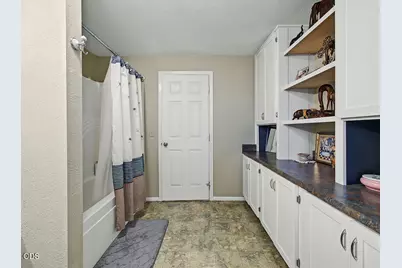 2460 Redwood Drive, Klamath Falls, OR 97601 - Photo 32