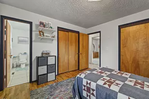 2460 Redwood Dr, Klamath Falls, OR 97601 - Photo 16