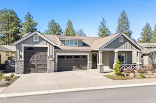 3119 NW Hidden Rdg Dr, Bend, OR 97703 - Photo 2
