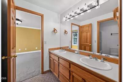 1573 NW City View Drive, Bend, OR 97703 - Photo 22