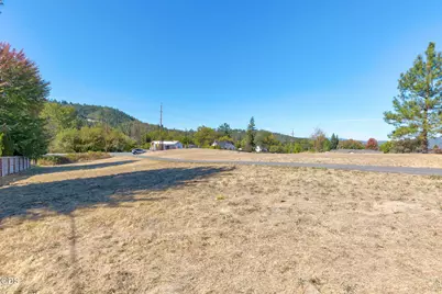 2849 Williams Highway, Grants Pass, OR 97527 - Photo 16