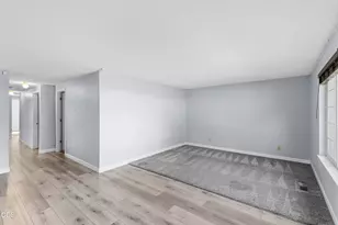241 NE Savage St, Grants Pass, OR 97526 - Photo 6