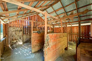354 Red Blanket Rd, Prospect, OR 97536 - Photo 36