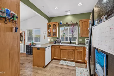 534 Westminster Drive, Eagle Point, OR 97524 - Photo 6