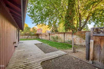 2120 NW Ivy Avenue, Redmond, OR 97756 - Photo 34