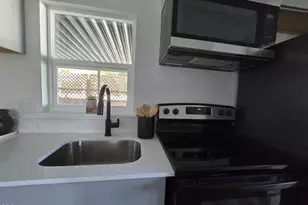 1800 Lakewood Ct, Eugene, OR 97402 - Photo 8