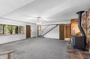 259 Queens Branch Rd, Rogue River, OR 97537 - Photo 8
