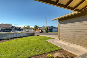 2142 NE Wolverine Loop, Prineville, OR 97754 - Photo 4
