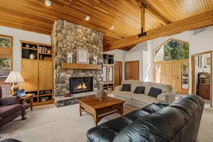 58210 McNary Ln, Sunriver, OR 97707 - Photo 8