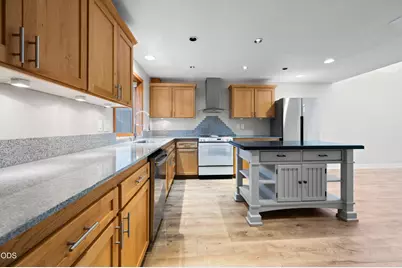 1050 NE Butler Market #APT 3, Bend, OR 97701 - Photo 10