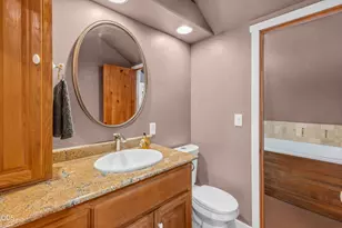 827 Tyler Creek Rd, Ashland, OR 97520 - Photo 26