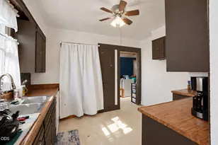 12231 Hwy 62, Eagle Point, OR 97524 - Photo 16