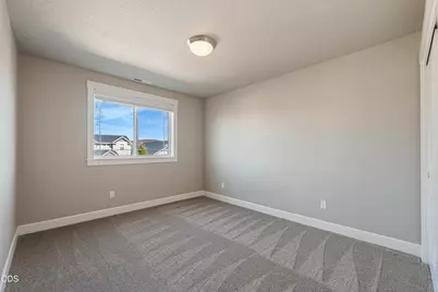 1646 NW Upas Avenue, Redmond, OR 97756 - Photo 44