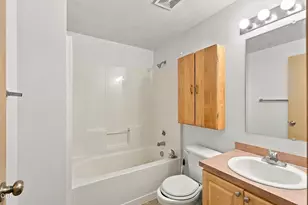 18525 E Evans Creek Rd, Rogue River, OR 97537 - Photo 22