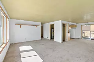 18525 E Evans Creek Rd, Rogue River, OR 97537 - Photo 10