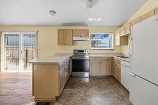 817 2nd St, Culver, OR 97734 - Photo 12