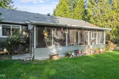 7616 Monument Drive, Grants Pass, OR 97526 - Photo 16