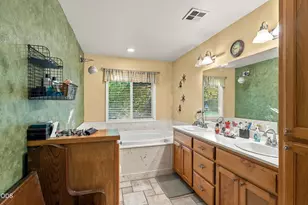 7616 Monument Dr, Grants Pass, OR 97526 - Photo 36