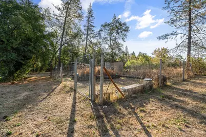 7616 Monument Drive, Grants Pass, OR 97526 - Photo 6