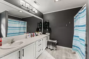 1375 Circle Wood Dr, Central Point, OR 97502 - Photo 20