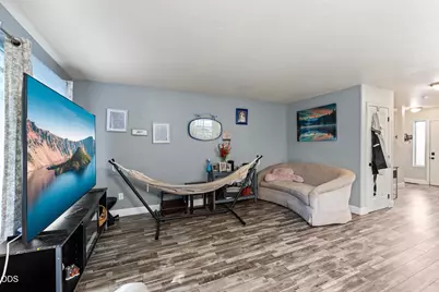 1375 Circle Wood Drive, Central Point, OR 97502 - Photo 8