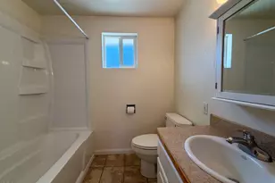 5220 Harlan Dr, Klamath Falls, OR 97603 - Photo 14