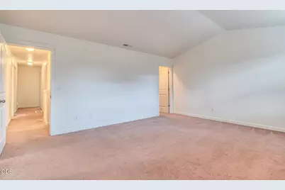 828 NE Locksley Drive, Bend, OR 97701 - Photo 16