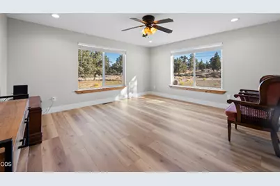 5391 NW Frank Way, Redmond, OR 97756 - Photo 24