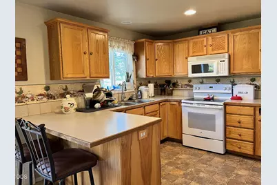 3348 NE Hoona Drive, Bend, OR 97701 - Photo 12