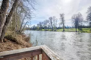 335 Beechwood Dr, Grants Pass, OR 97526 - Photo 30