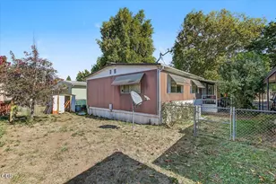 335 Beechwood Dr, Grants Pass, OR 97526 - Photo 22
