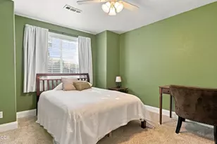 947 Brandon St, Central Point, OR 97502 - Photo 18