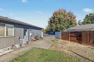 1198 Glengrove Ave, Central Point, OR 97502 - Photo 22