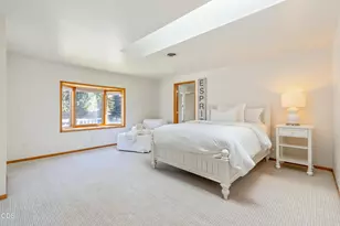 305 W Washington Ave, Sisters, OR 97759 - Photo 14