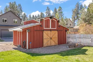 305 W Washington Ave, Sisters, OR 97759 - Photo 30