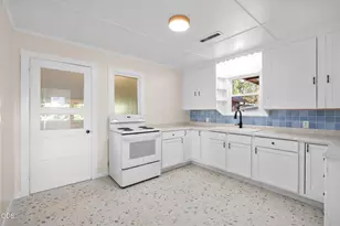 105 Maple St, Phoenix, OR 97535 - Photo 12