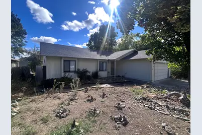 583 Snowy Butte Lane, Central Point, OR 97502 - Photo 2
