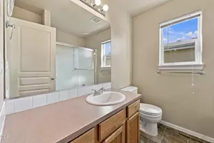 20075 Doanna Way, Bend, OR 97702 - Photo 16
