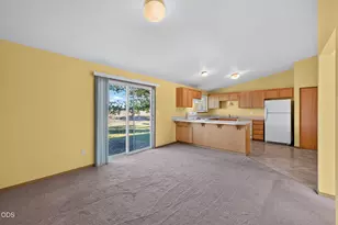 1856 NE 8th St, Redmond, OR 97756 - Photo 8