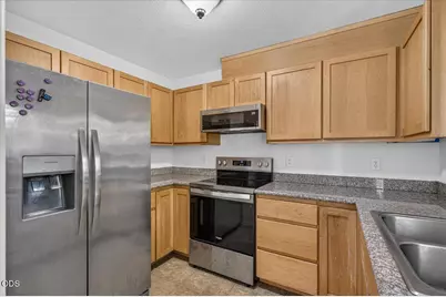 450 Midway Road #21, Medford, OR 97501 - Photo 8