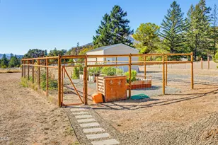 239 China Gulch Rd, Jacksonville, OR 97530 - Photo 56