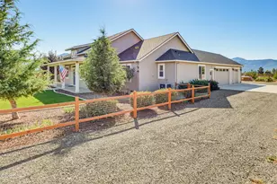 239 China Gulch Rd, Jacksonville, OR 97530 - Photo 50