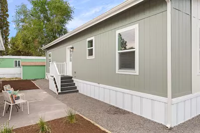 5063 S Highway 97 #13, Redmond, OR 97756 - Photo 26