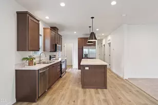 5063 S Hwy 97, Redmond, OR 97756 - Photo 12