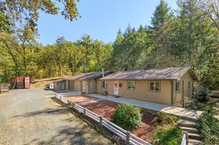 835 Greenview Dr, Cave Junction, OR 97523 - Photo 6