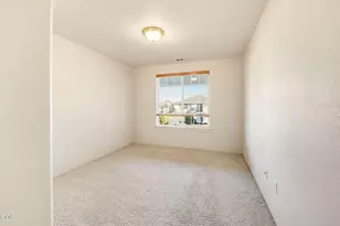 2300 Savannah Dr, Central Point, OR 97502 - Photo 20