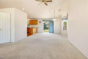 2300 Savannah Dr, Central Point, OR 97502 - Photo 10
